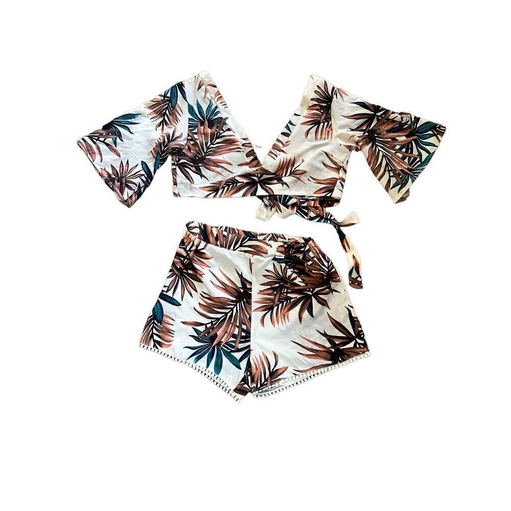 SHEIN 2-Piece Hawaiian Tropical Leaf Print Short Set Size Medium